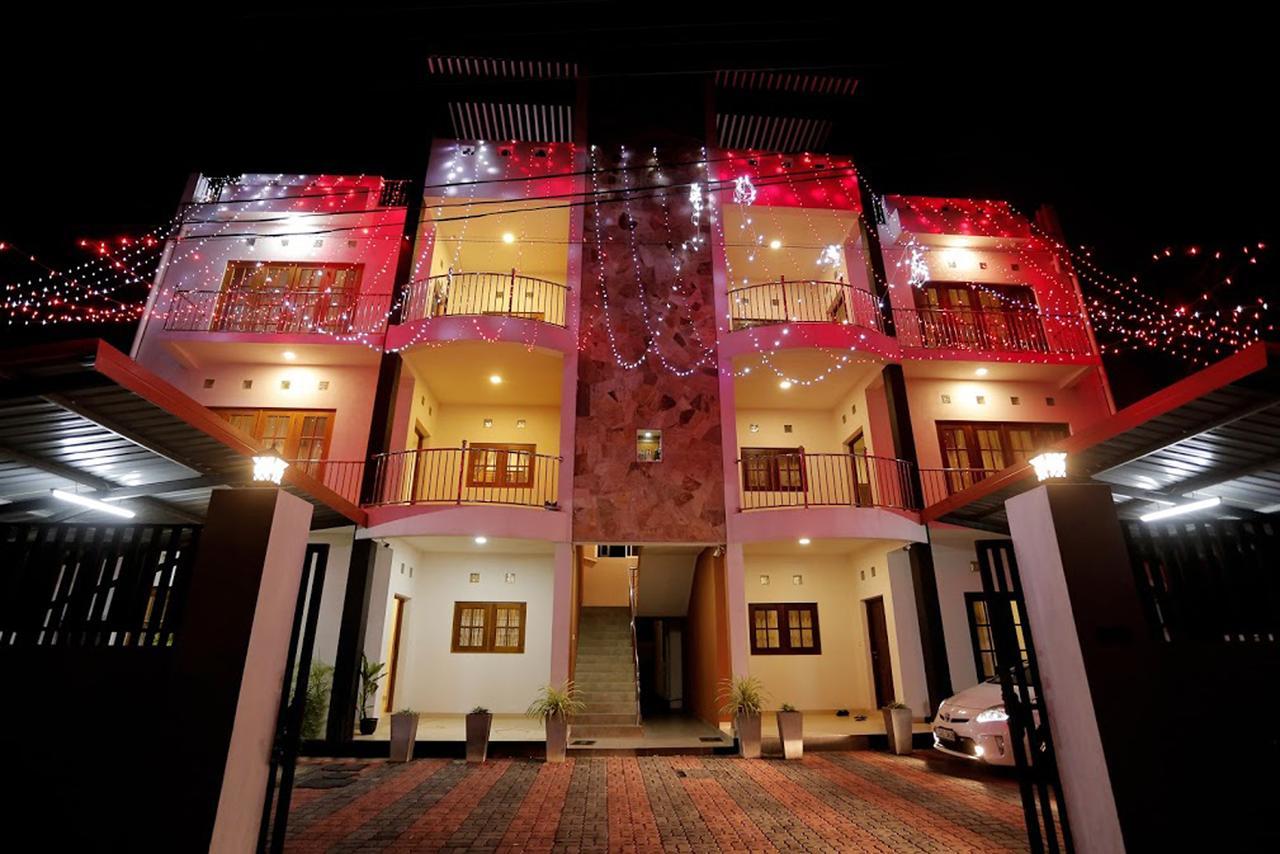 Hotel Indaura Ettukala Exterior foto